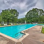 Albrightsville Home With Lake Access And Hot Tub